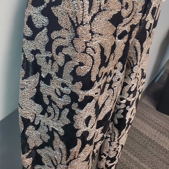 Like NEW JOA Taupe Blk Sequin Embroidered Flat Front Fancy Cigarette Pant Sz S/M - Picture 4 of 12